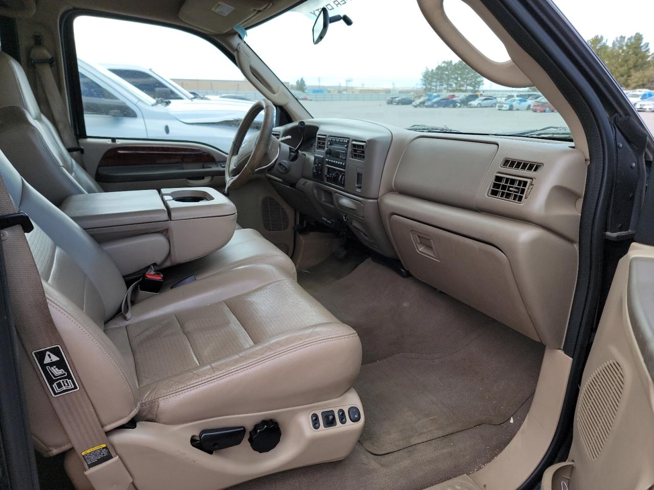 Photo 5 from auction – 2003 FORD F350 SUPER with VIN 1FTWW33F73EB13249