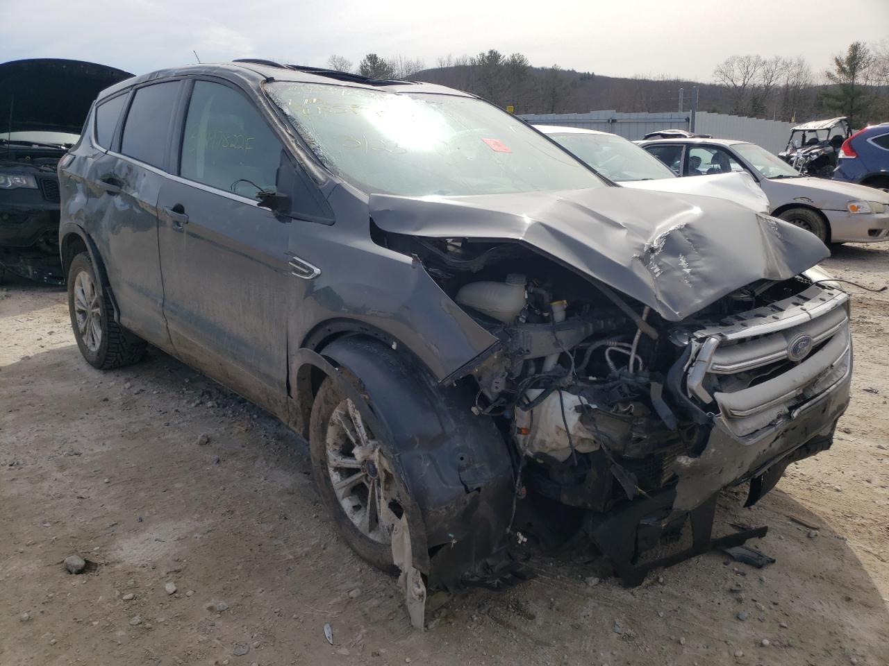 Photo 1 from auction – 2017 FORD ESCAPE SE with VIN 1FMCU9G98HUD90078