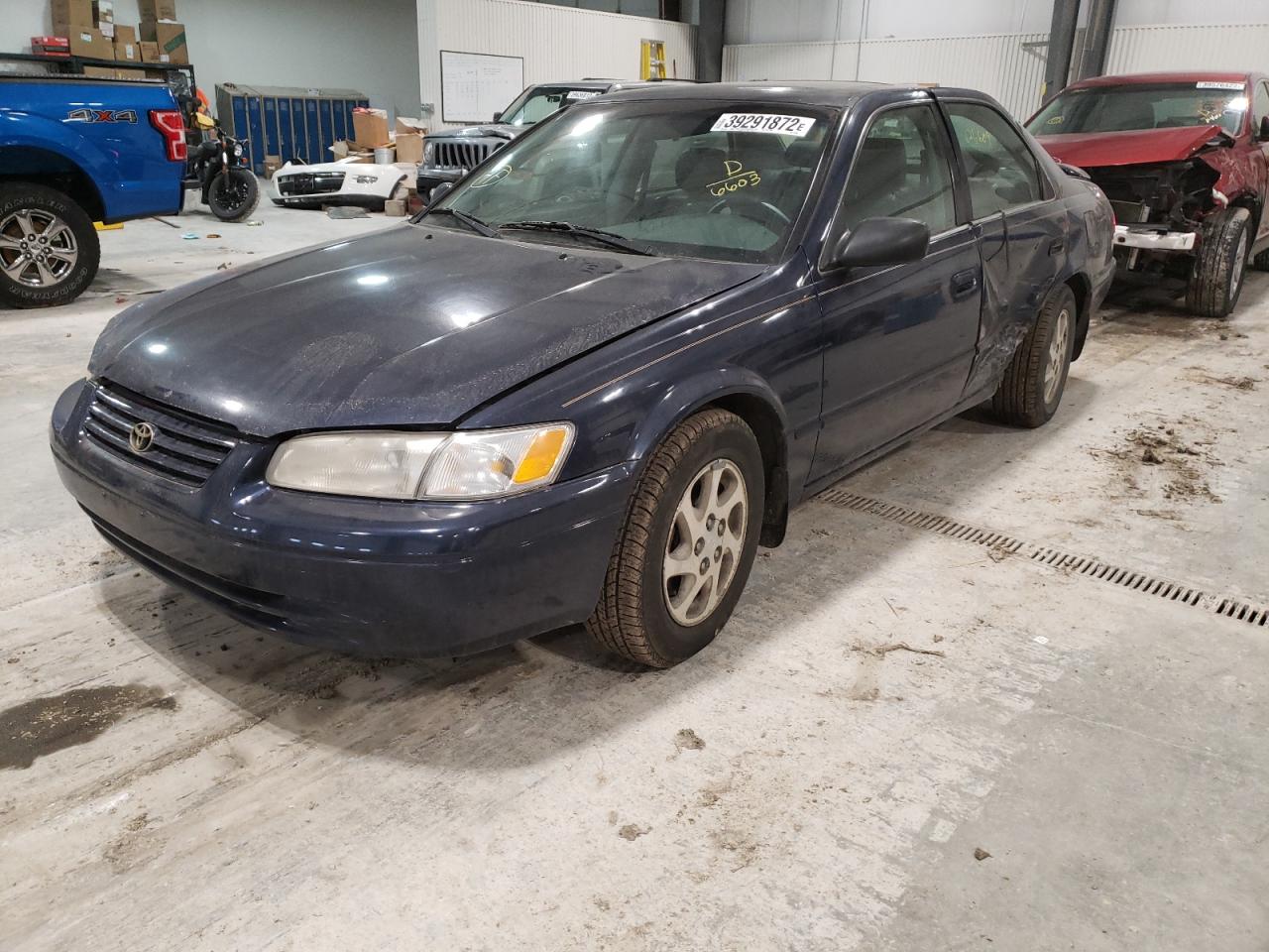 Photo 2 from auction – 1998 TOYOTA CAMRY LE with VIN JT2BF28K3W0136603