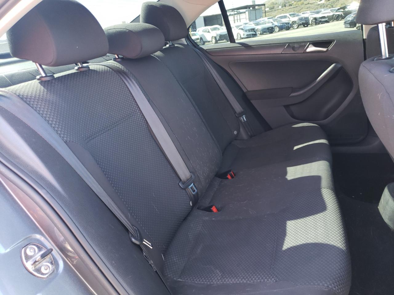 Photo 6 from auction – 2012 VOLKSWAGEN JETTA BASE with VIN 3VW2K7AJ3CM467804