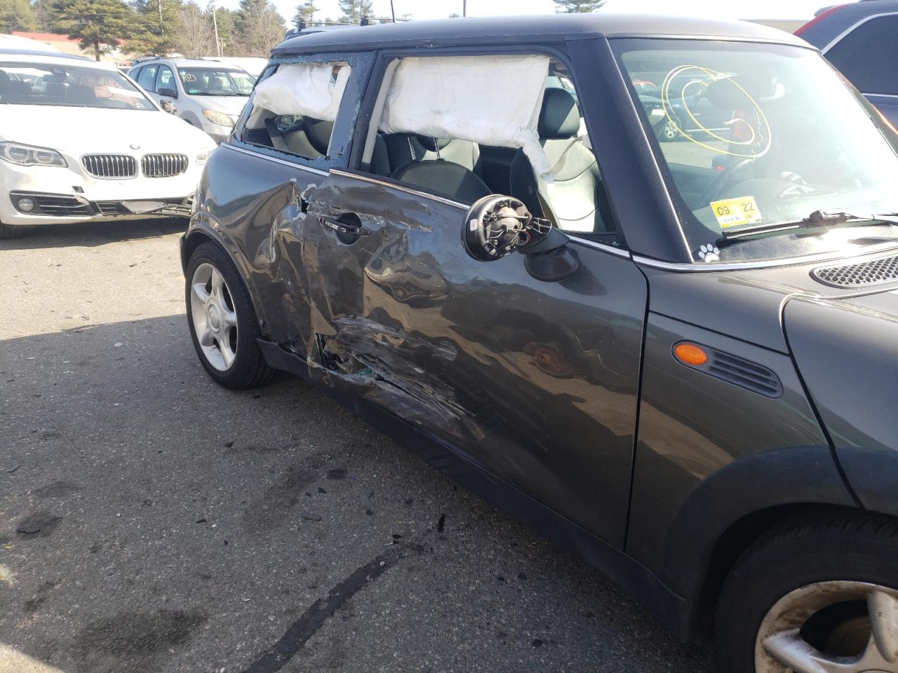 Photo 9 from auction – 2006 MINI COOPER with VIN WMWRC33576TJ75132
