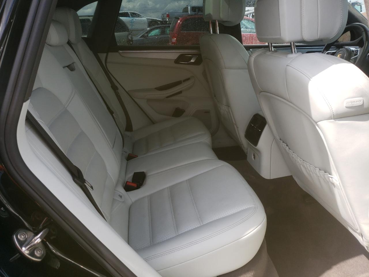Photo 6 from auction – 2016 PORSCHE MACAN TURB with VIN WP1AF2A56GLB93674