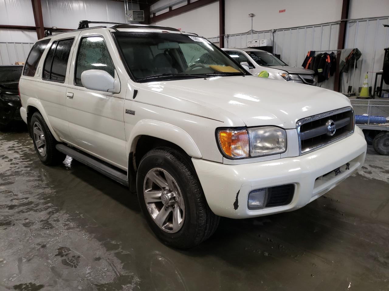 NISSAN PATHFINDER 2004 with VIN JN8DR09X94W804053 - Photo from auction