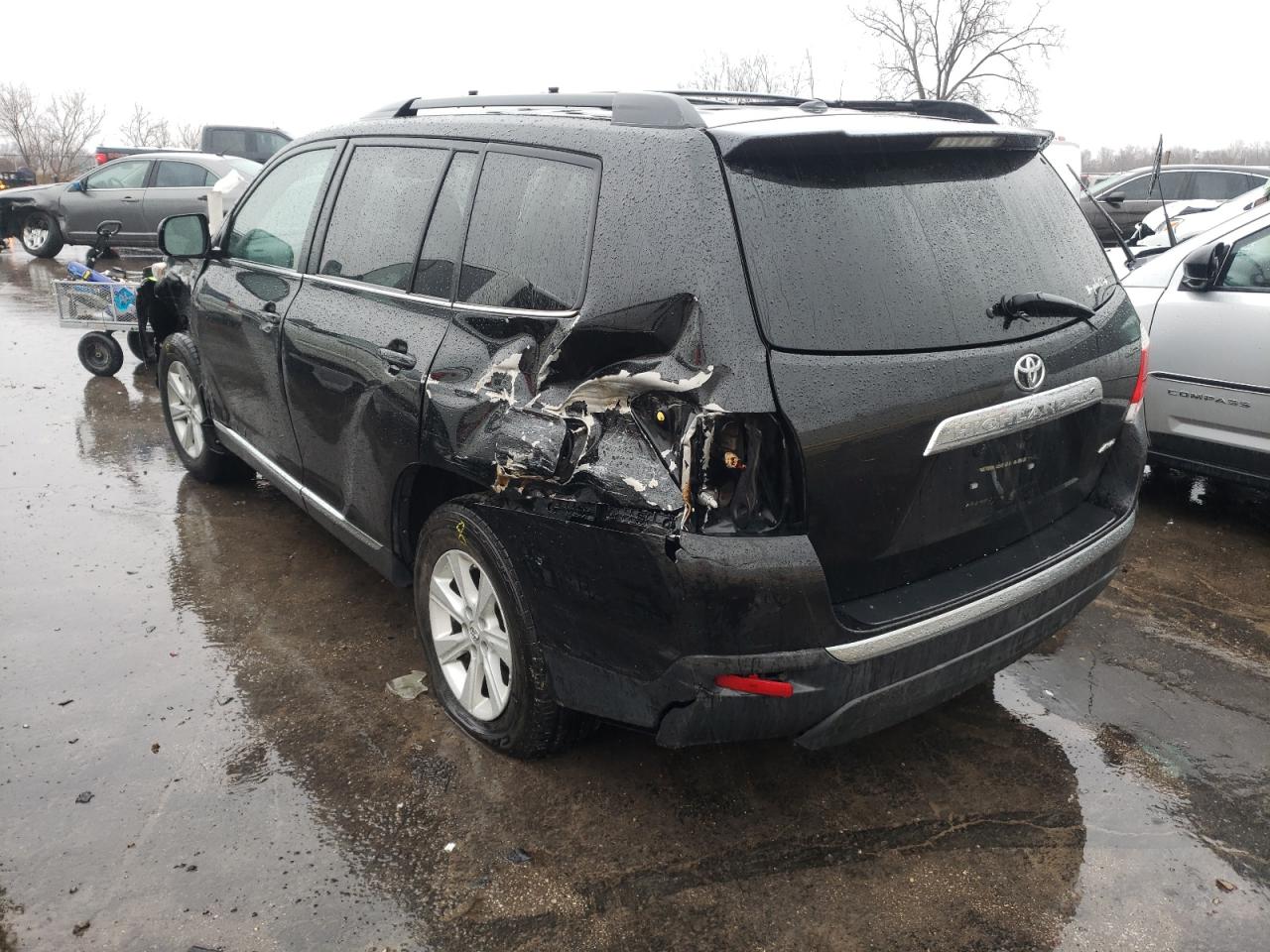 Photo 3 from auction – 2011 TOYOTA HIGHLANDER with VIN 5TDBK3EH8BS087214