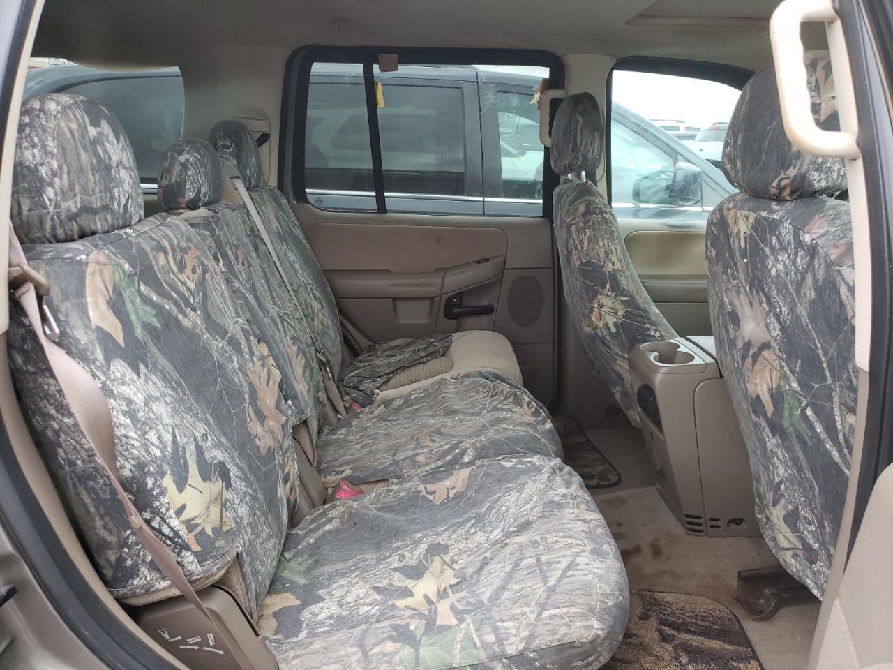 Photo 6 from auction – 2005 FORD EXPLORER X with VIN 1FMZU63K35UA18970