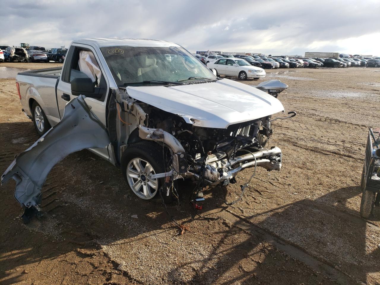FORD F150 2016 with VIN 1FTMF1C81GFA29960 - Photo from auction
