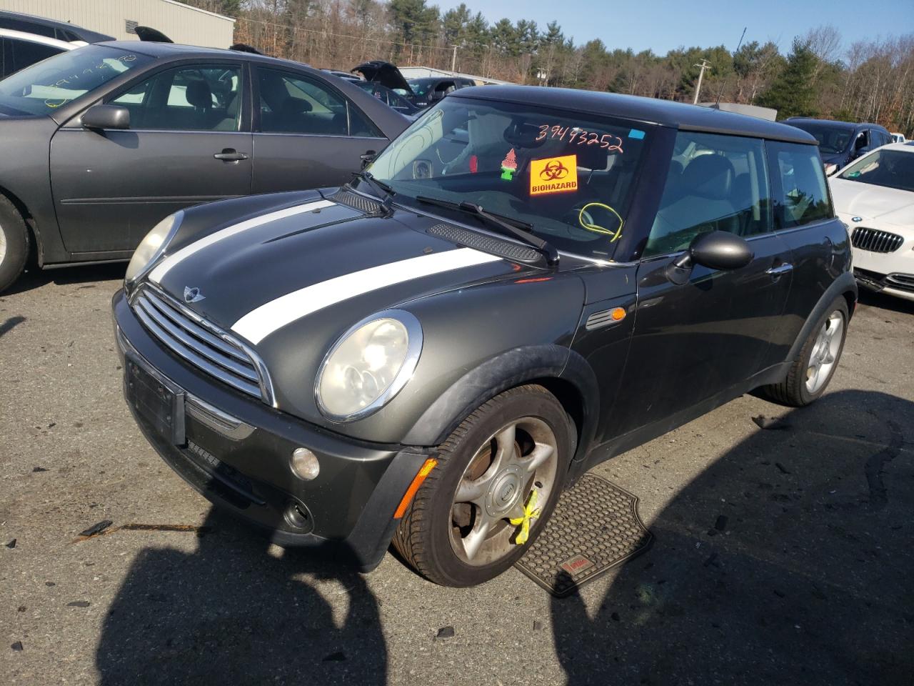 Photo 2 from auction – 2006 MINI COOPER with VIN WMWRC33576TJ75132