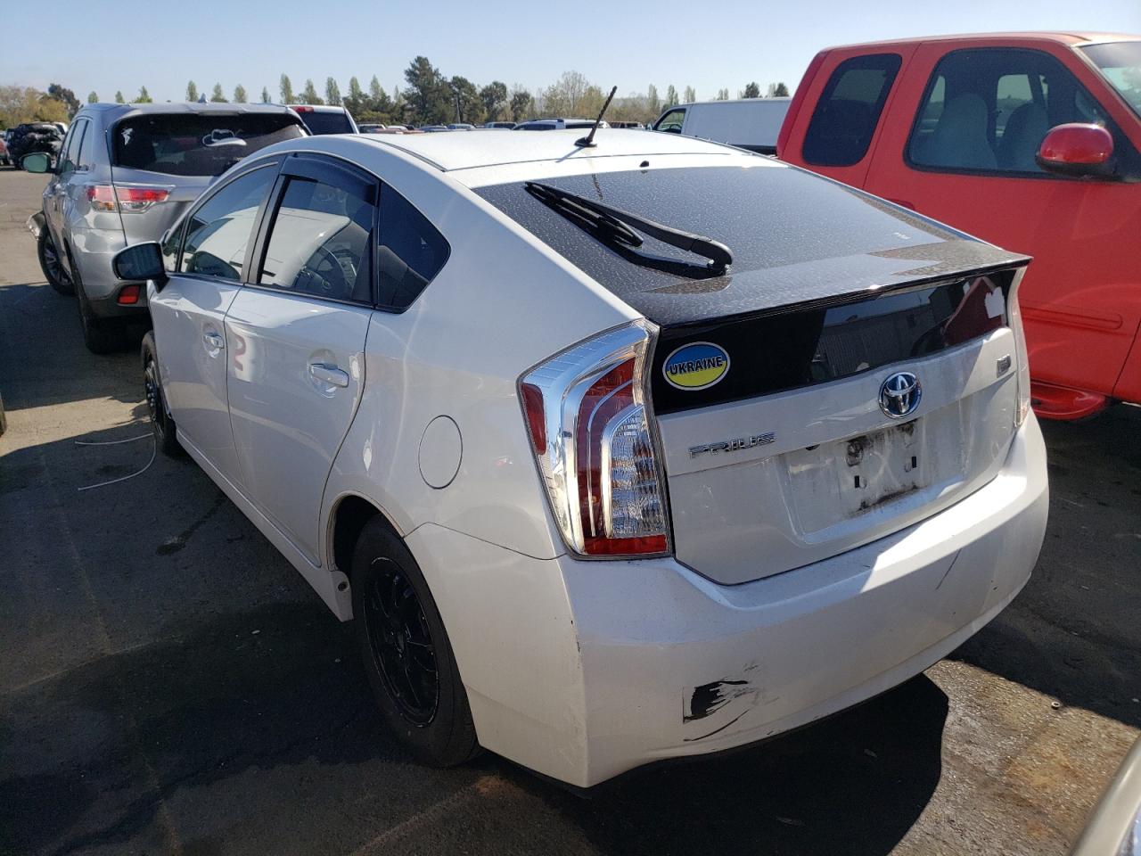 Photo 3 from auction – 2015 TOYOTA PRIUS with VIN JTDKN3DU9F0454202
