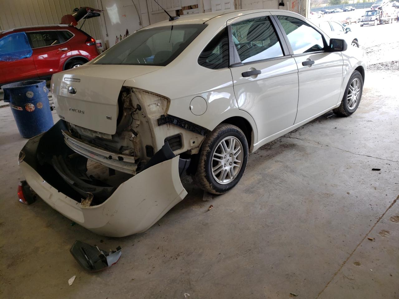 Photo 4 from auction – 2010 FORD FOCUS SE with VIN 1FAHP3FN6AW219181
