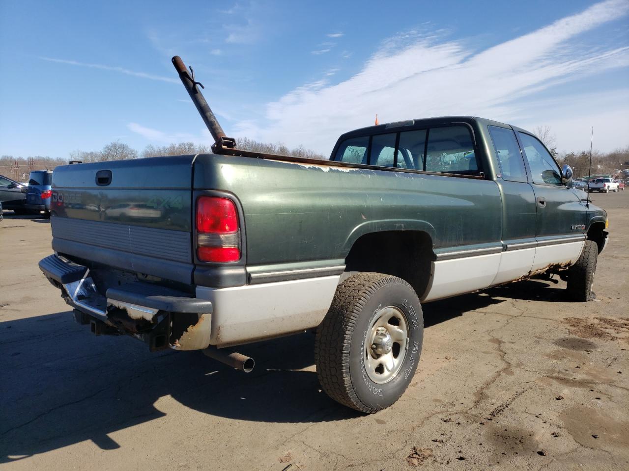 Photo 4 from auction – 1996 DODGE RAM 1500 with VIN 3B7HF13Y4TG121218