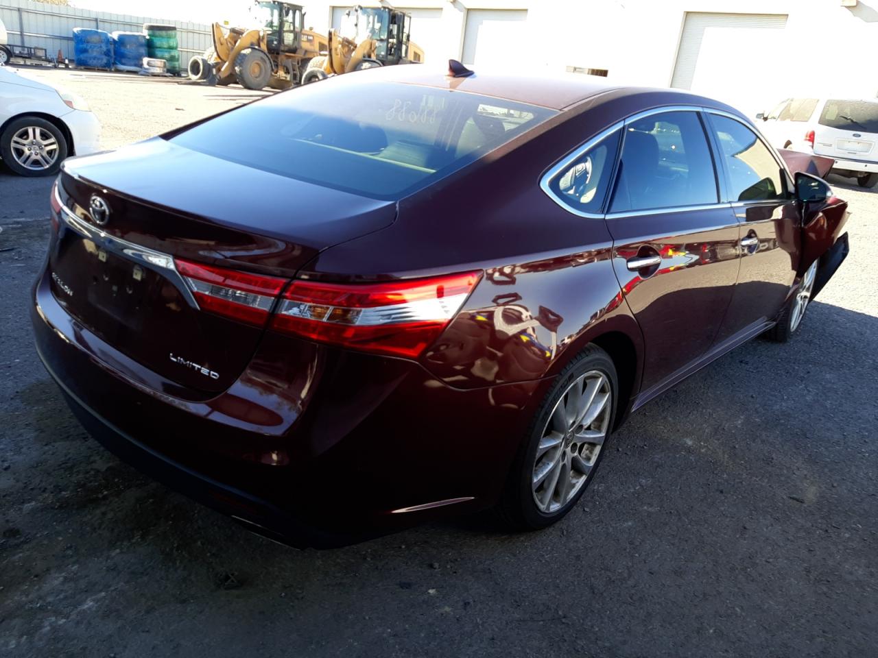 Photo 4 from auction – 2014 TOYOTA AVALON BAS with VIN 4T1BK1EB0EU136093
