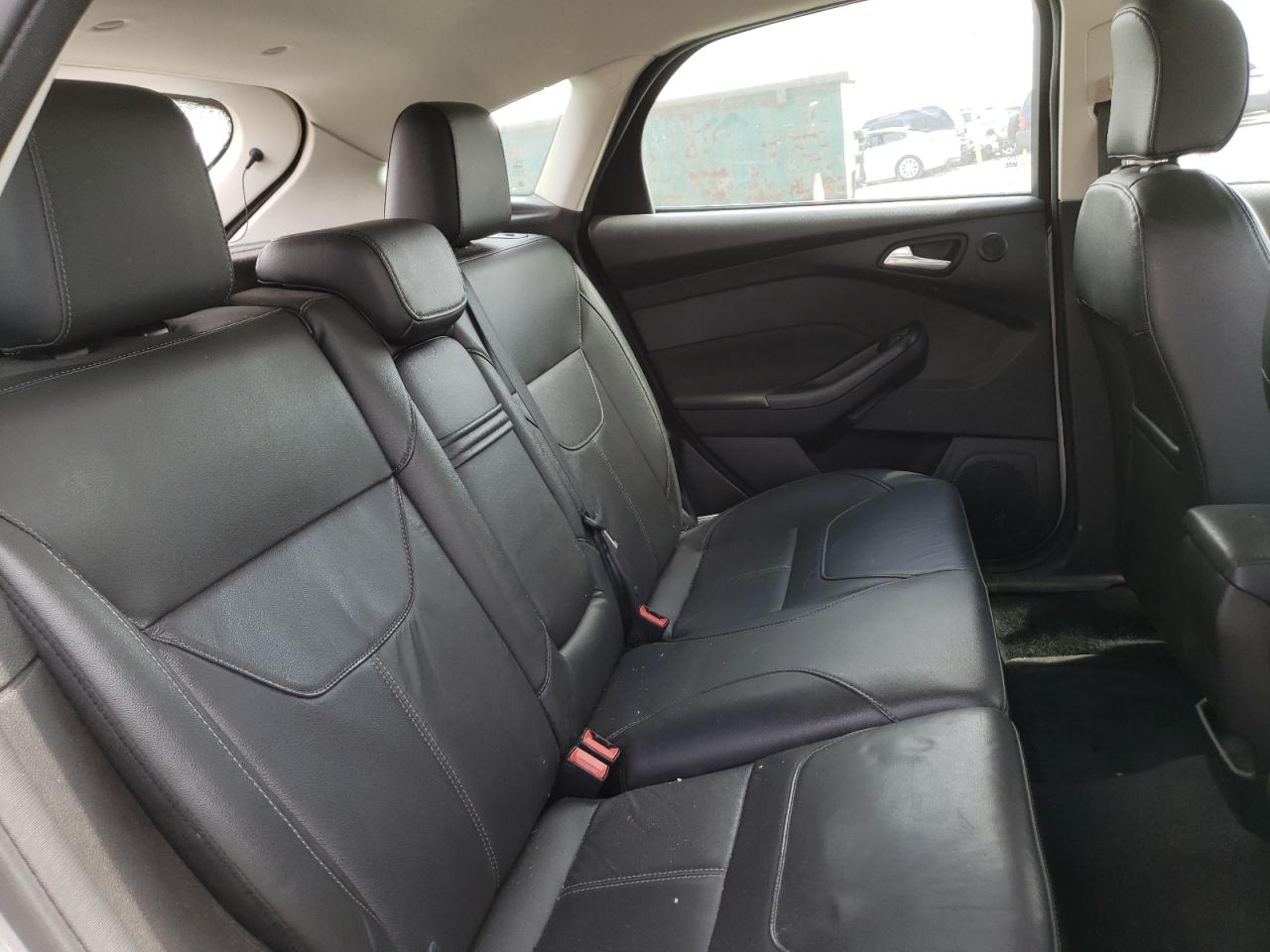 Photo 6 from auction – 2016 FORD FOCUS with VIN 1FADP3N25GL318204