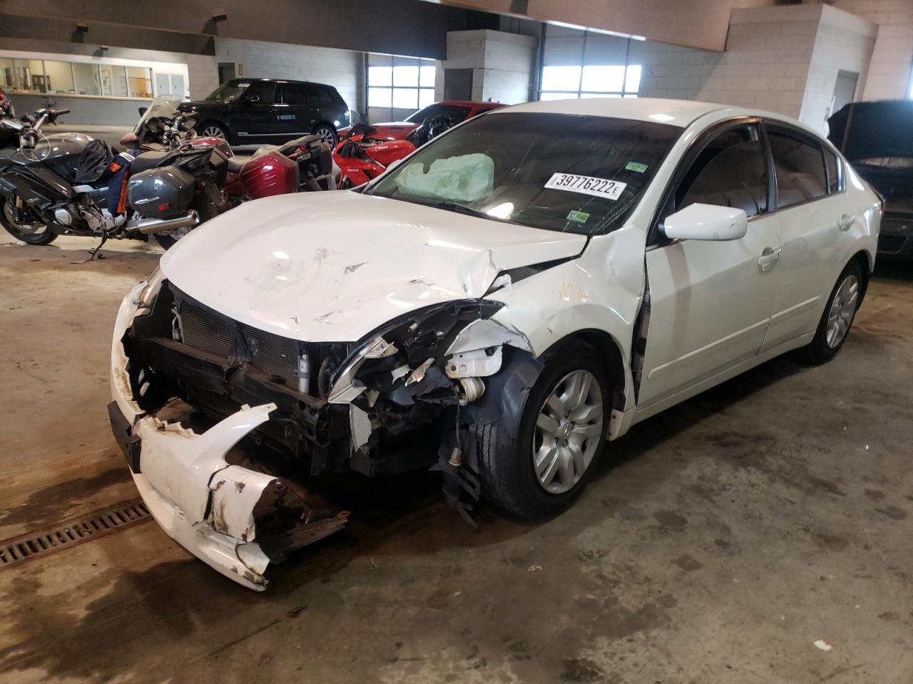 Photo 2 from auction – 2011 NISSAN ALTIMA with VIN 1N4AL2AP0BN443182