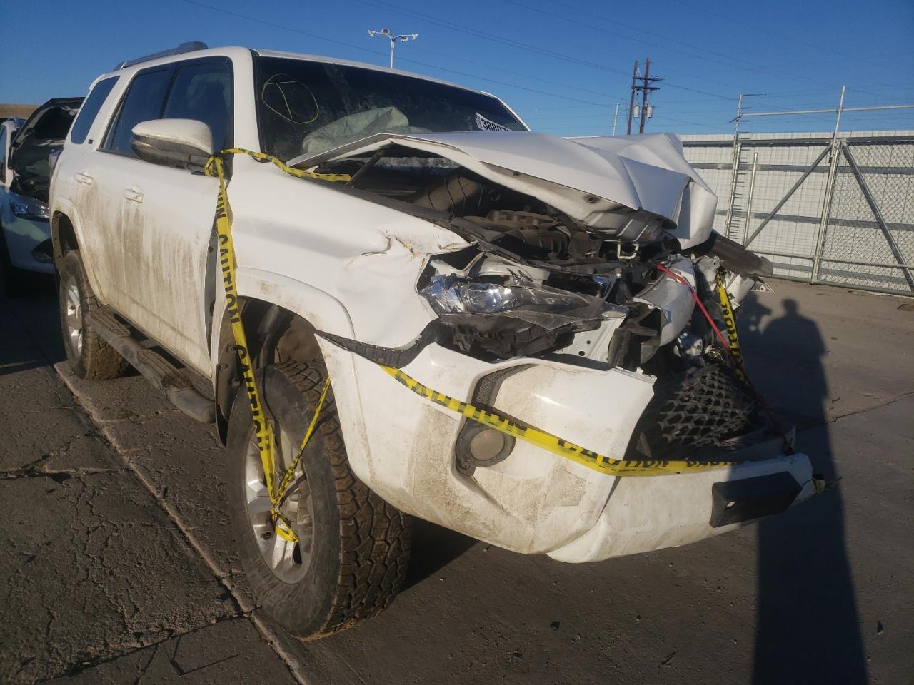 TOYOTA 4RUNNER SR 2014 with VIN JTEBU5JR6E5189587 - Photo from auction