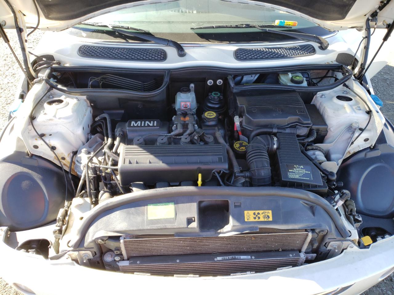 Photo 7 from auction – 2005 MINI COOPER with VIN WMWRC33455TC59023
