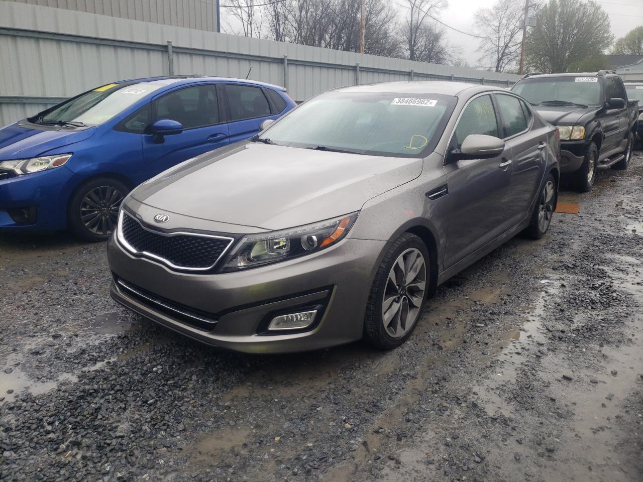 Photo 2 from auction – 2014 KIA OPTIMA SX with VIN 5XXGR4A75EG311663