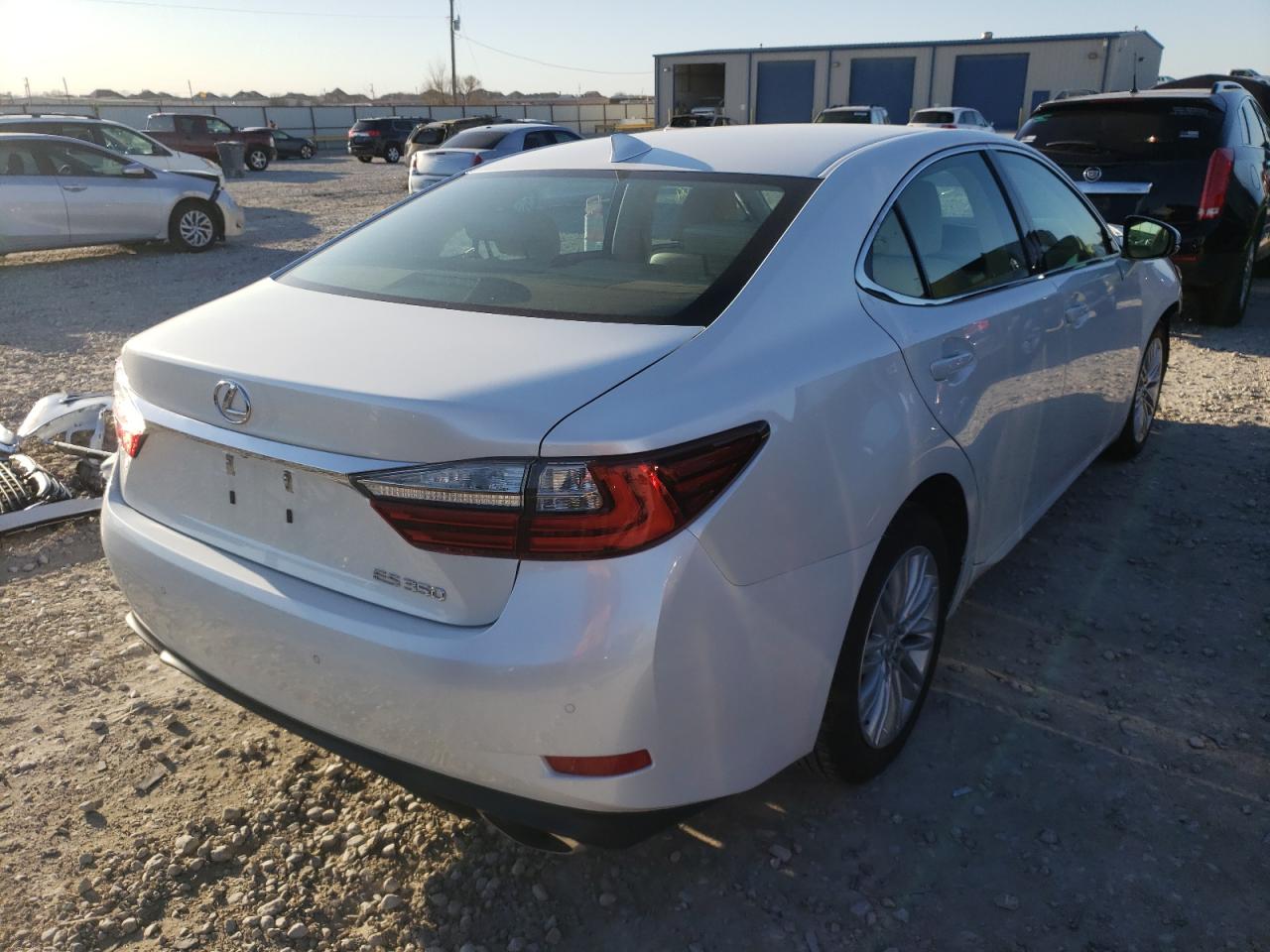 Photo 4 from auction – 2016 LEXUS ES 350 with VIN 58ABK1GG4GU014731