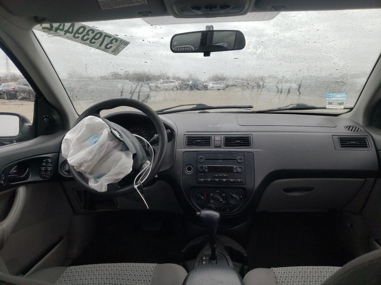Photo 9 from auction – 2006 FORD FOCUS ZXW with VIN 1FAFP36N06W108110
