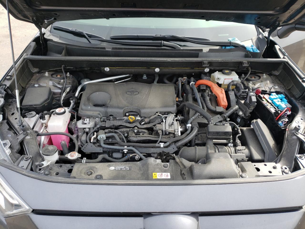 Photo 7 from auction – 2020 TOYOTA RAV4 XSE with VIN JTMEWRFV0LJ033963