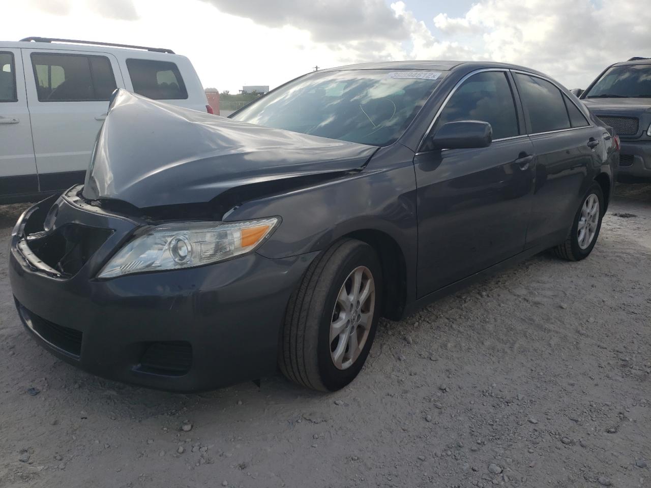 Photo 2 from auction – 2011 TOYOTA CAMRY BASE with VIN 4T4BF3EK1BR097189
