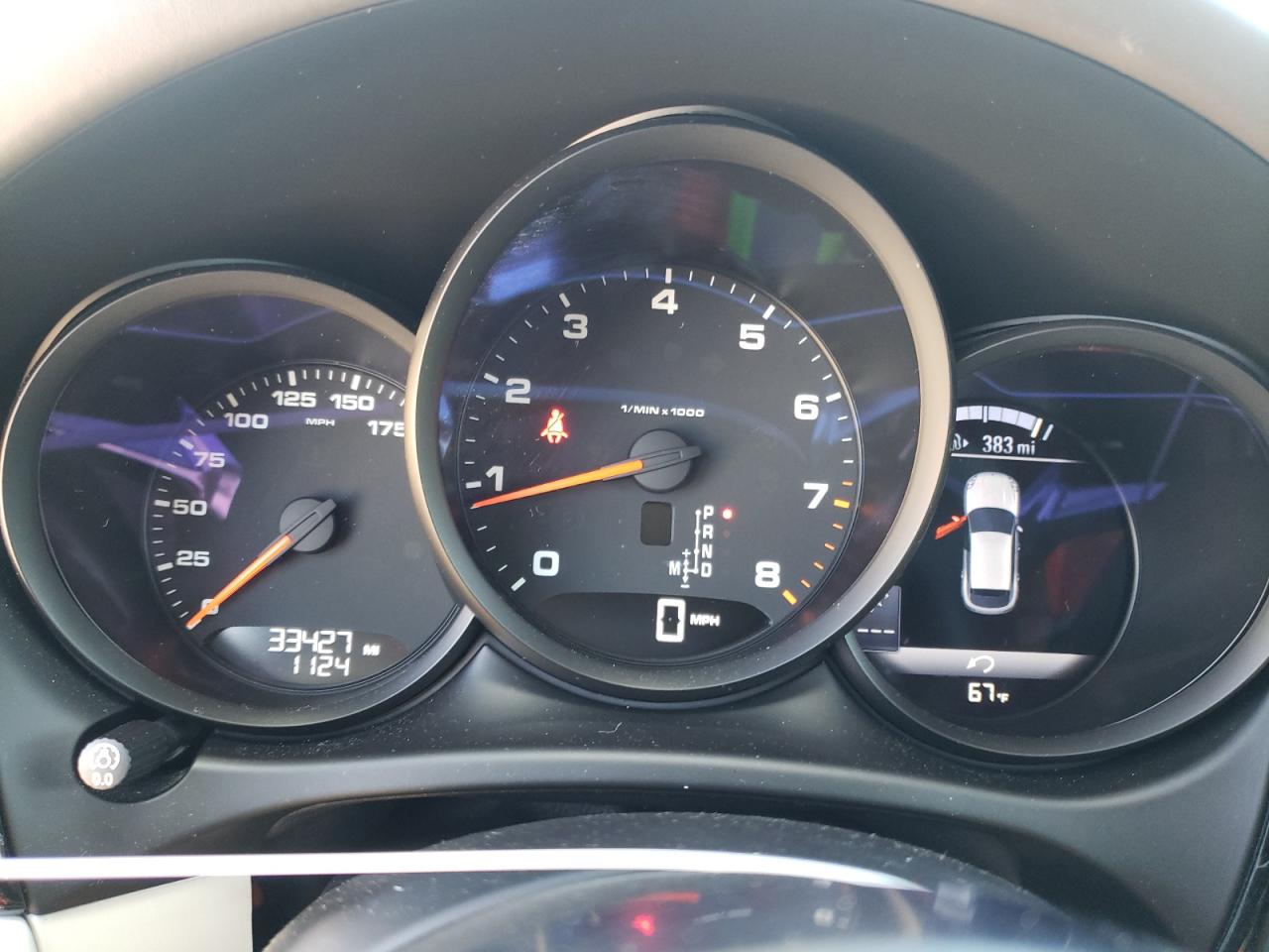 Photo 8 from auction – 2018 PORSCHE MACAN with VIN WP1AA2A56JLB12503
