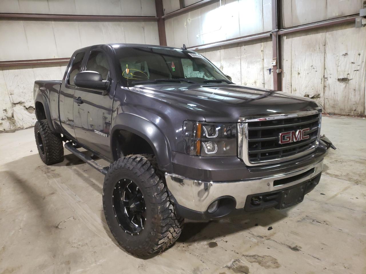 Photo 1 from auction – 2011 GMC SIERRA K15 with VIN 1GTR2VE36BZ145074