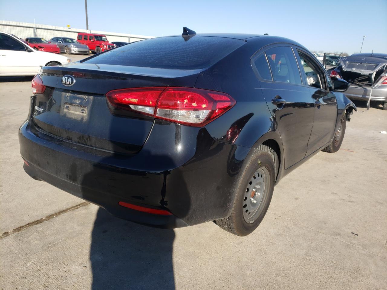Photo 4 from auction – 2018 KIA FORTE LX with VIN 3KPFL4A75JE212776