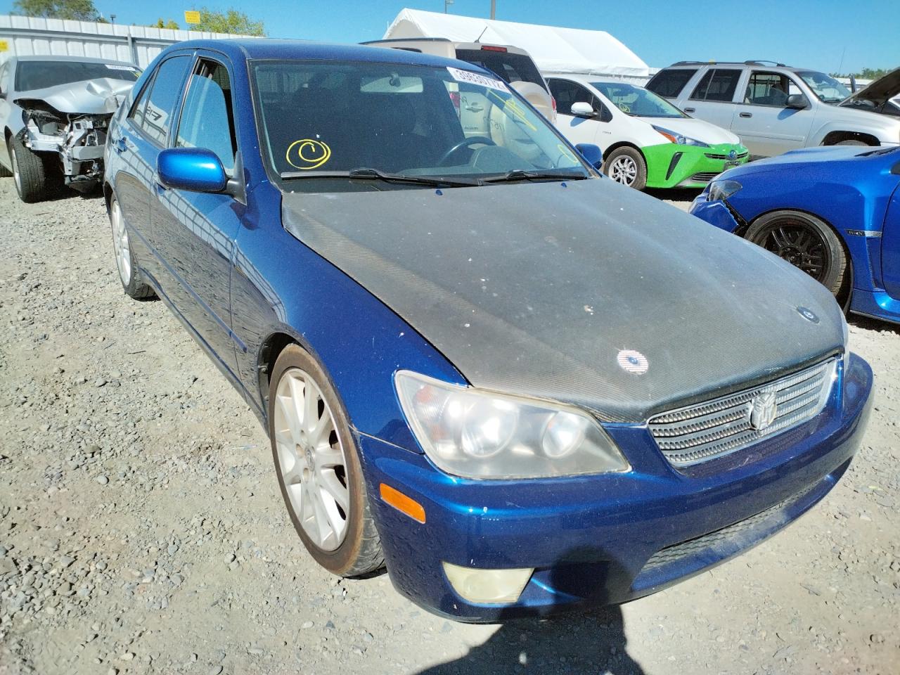LEXUS IS 300 2001 with VIN JTHBD182910027190 - Photo from auction