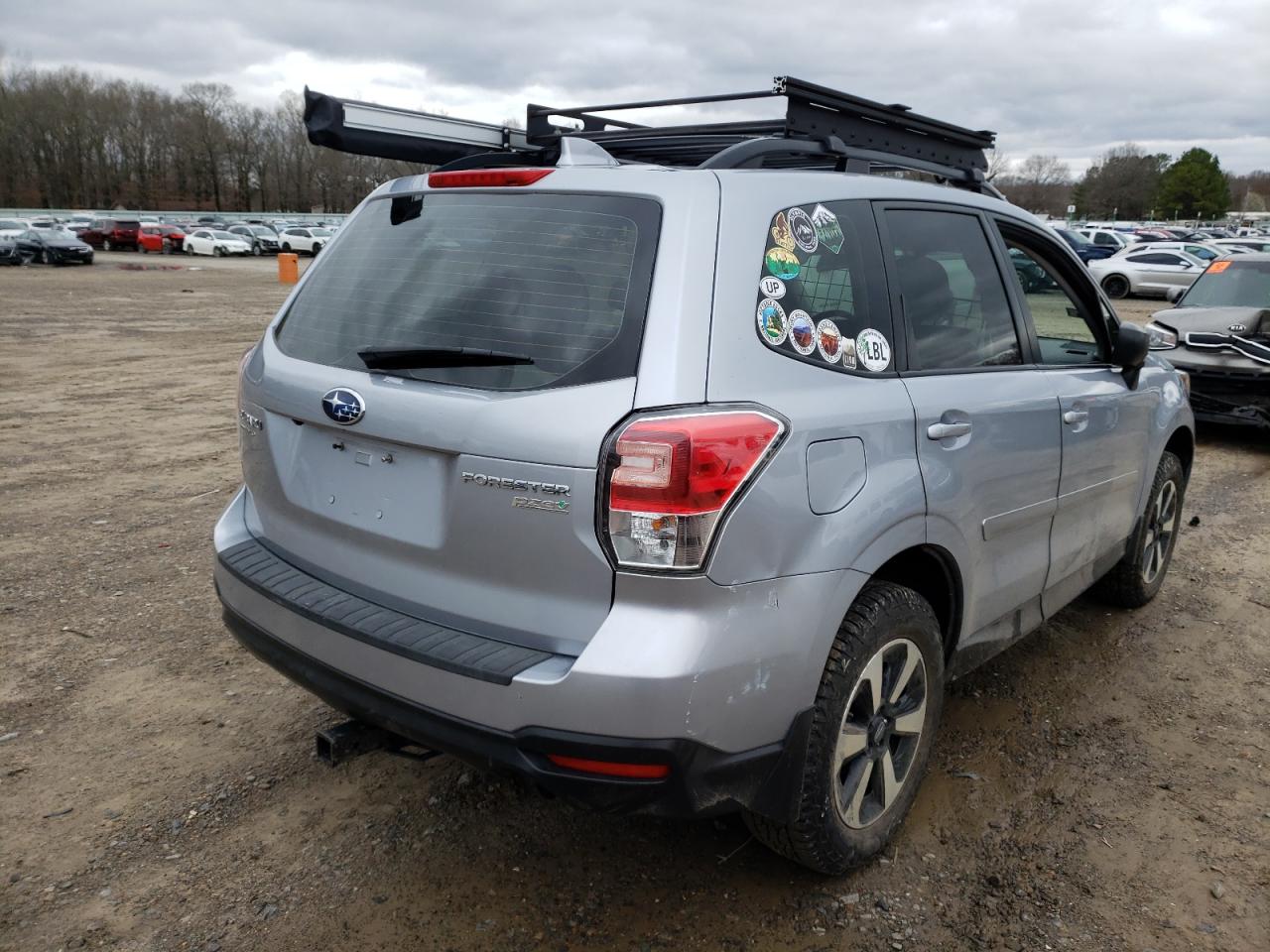 Photo 4 from auction – 2017 SUBARU FORESTER 2 with VIN JF2SJABC1HH501125