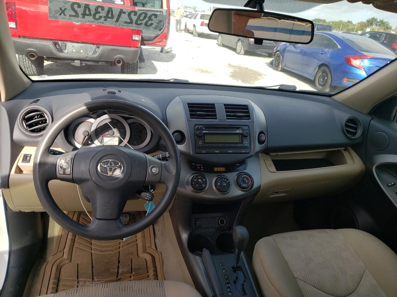 Photo 9 from auction – 2012 TOYOTA RAV4 with VIN 2T3ZF4DV6CW125247