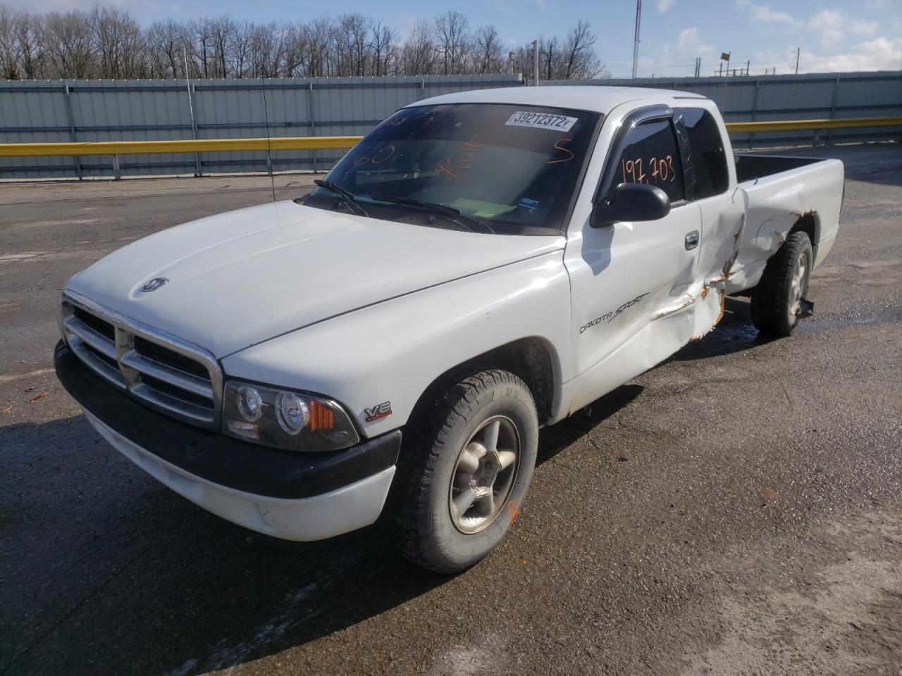 Photo 2 from auction – 2000 DODGE DAKOTA with VIN 1B7GL22XXYS537308