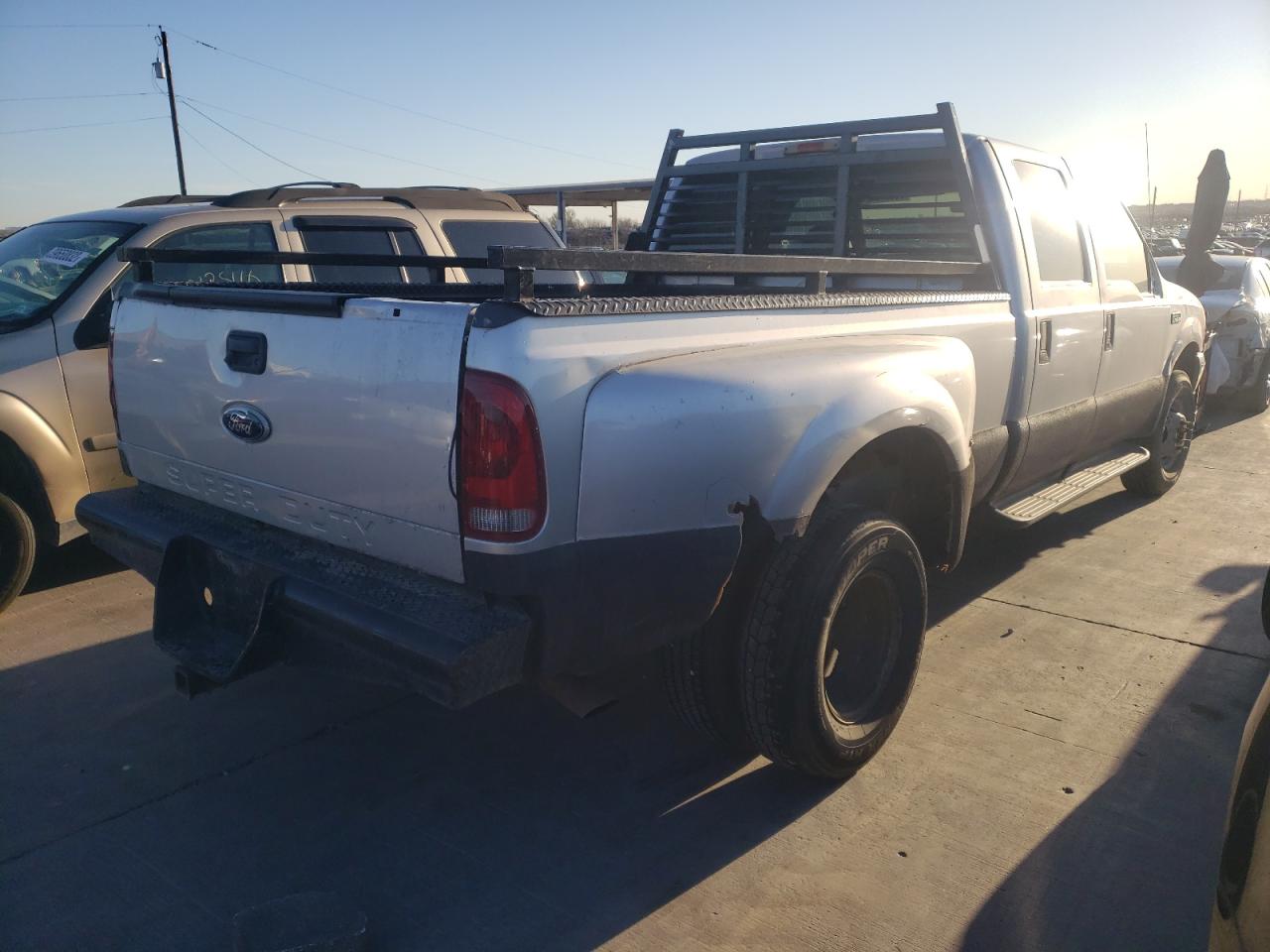 Photo 4 from auction – 2000 FORD F350 SUPER with VIN 1FTWW33FXYED56609