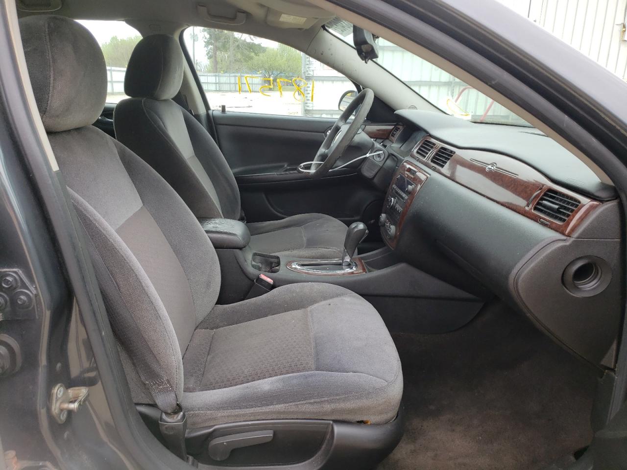 Photo 5 from auction – 2010 CHEVROLET IMPALA LS with VIN 2G1WA5EN2A1223258