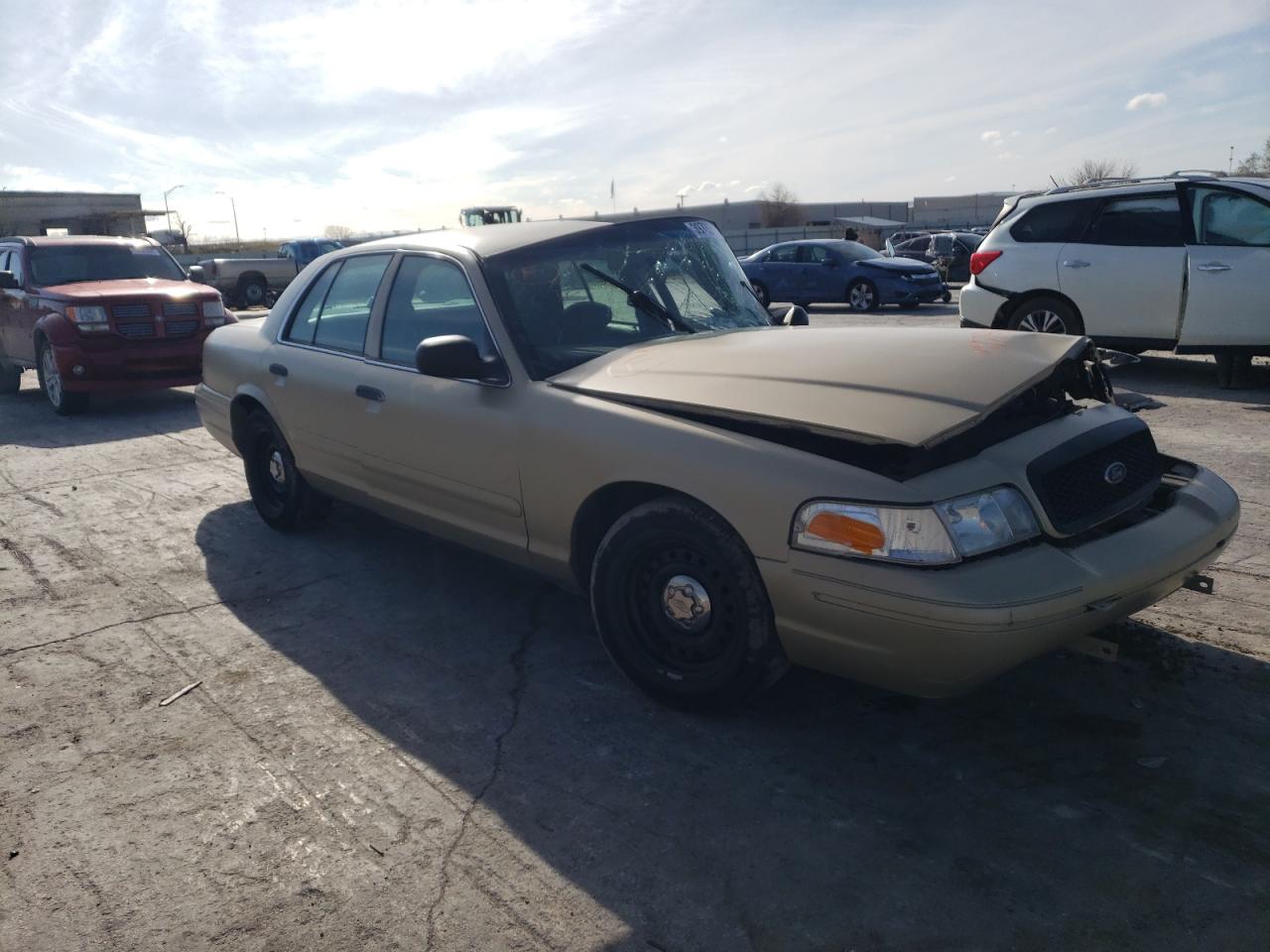 FORD CROWN VICT 2002 with VIN 2FAFP71W62X160332 - Photo from auction