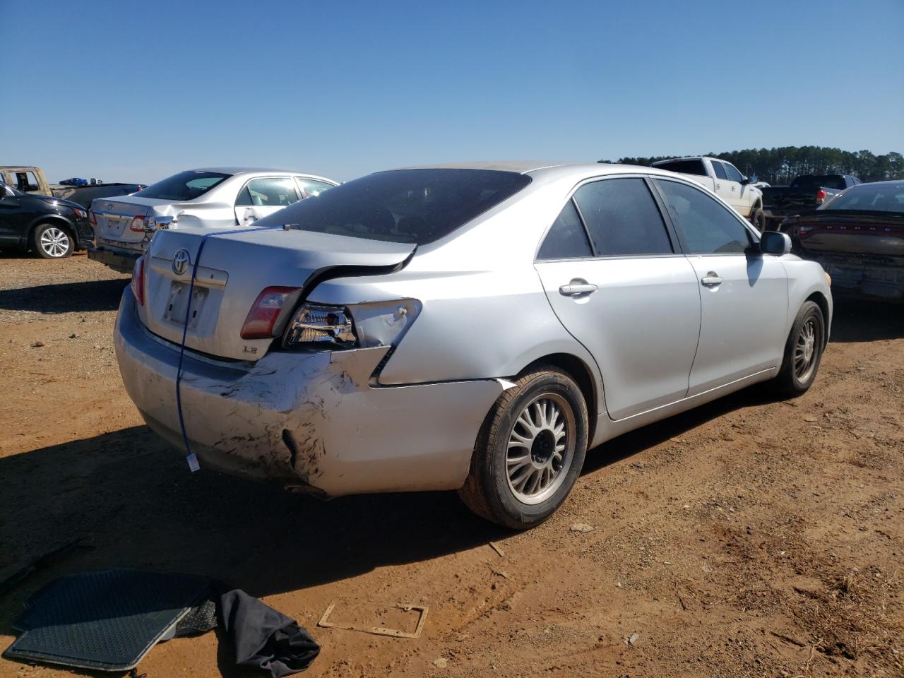 Photo 4 from auction – 2007 TOYOTA CAMRY CE with VIN JTNBE46K673047077