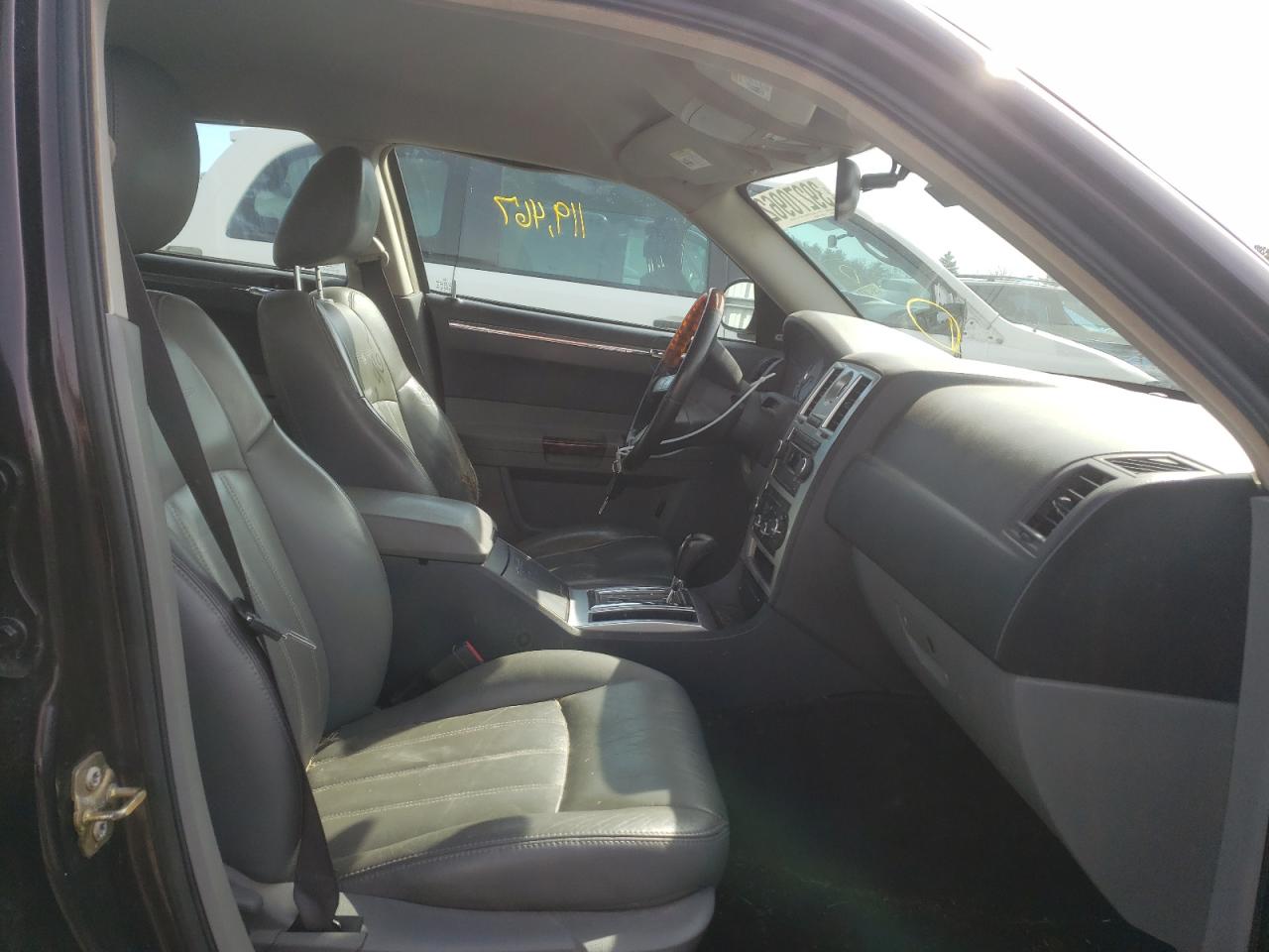 Photo 5 from auction – 2005 CHRYSLER 300C with VIN 2C3JA63H45H576848
