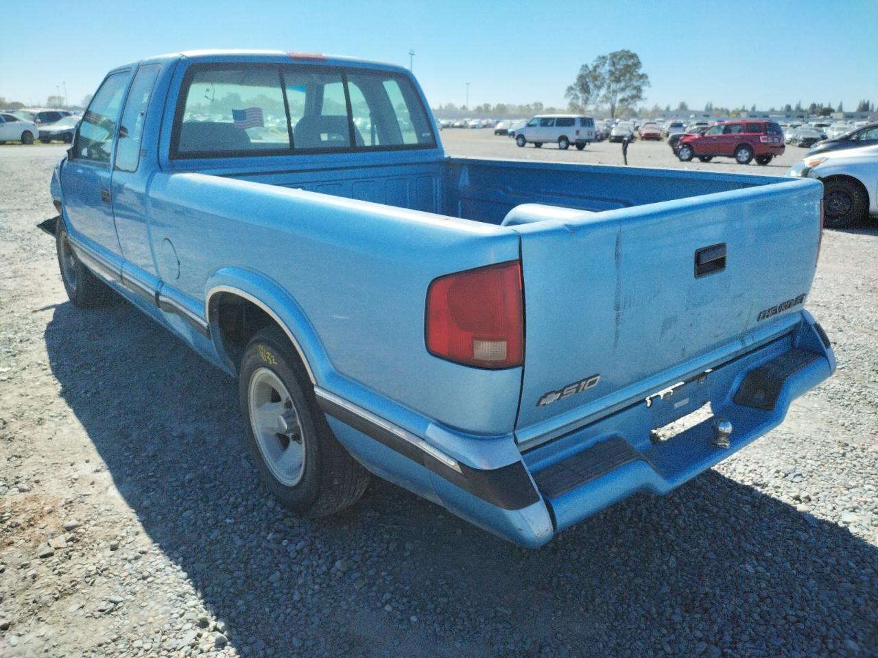 Photo 3 from auction – 1997 CHEVROLET S10 PICKUP with VIN 1GCCS1942V8152809