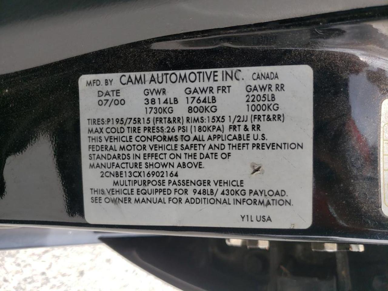 Photo 10 from auction – 2001 CHEVROLET TRACKER with VIN 2CNBE13CX16902164