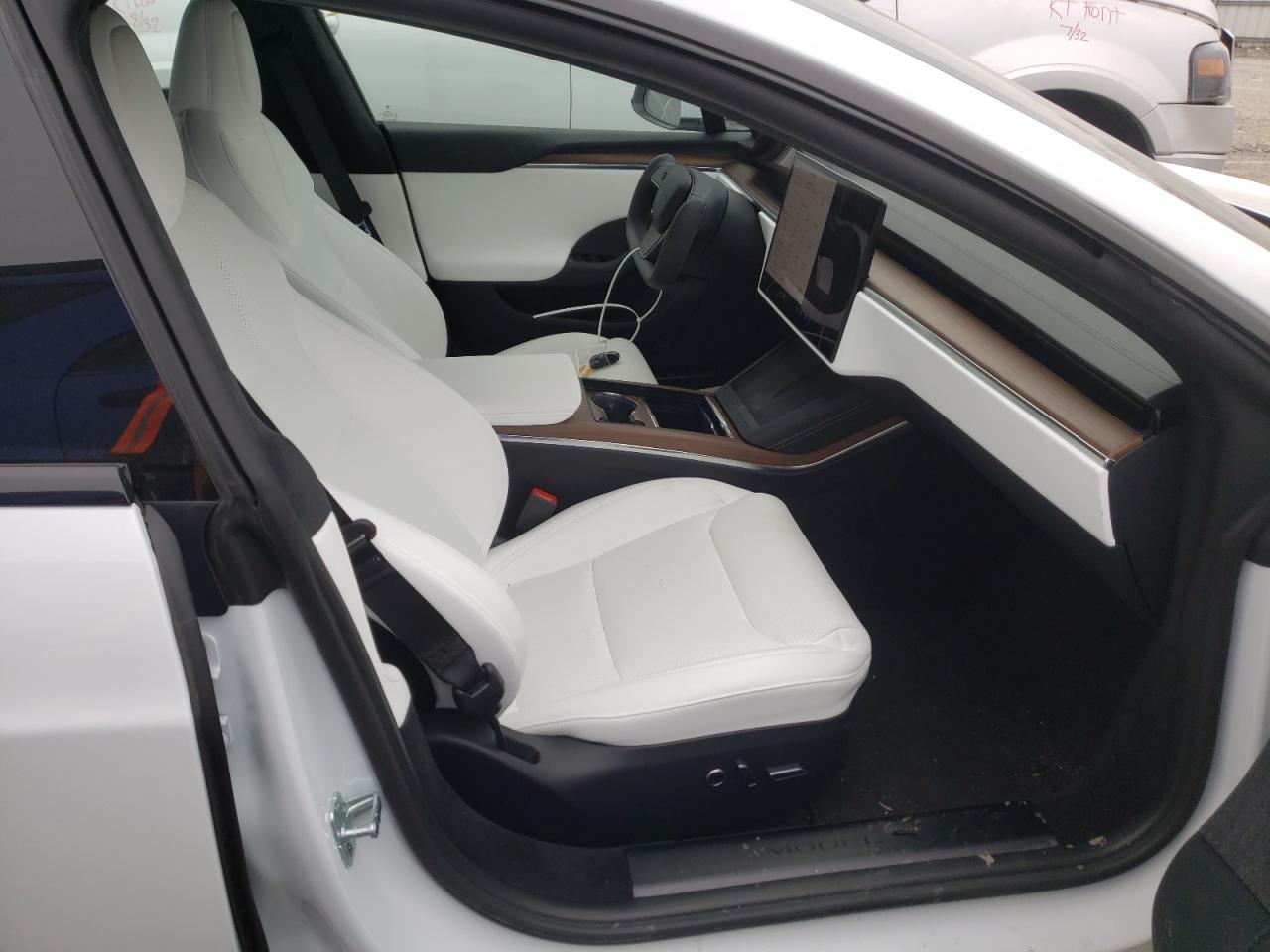 Photo 5 from auction – 2022 TESLA MODEL S with VIN 5YJSA1E52NF467851