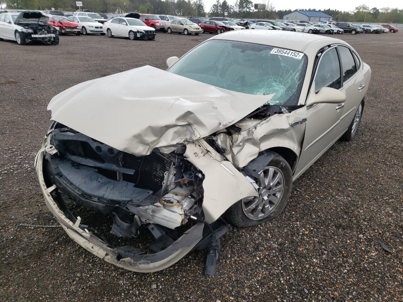 Photo 2 from auction – 2008 BUICK LACROSSE C with VIN 2G4WD582981210013