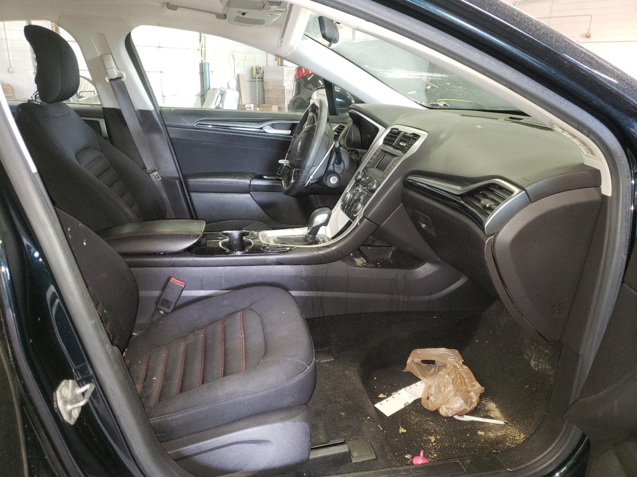 Photo 5 from auction – 2014 FORD FUSION SE with VIN 3FA6P0H92ER202571