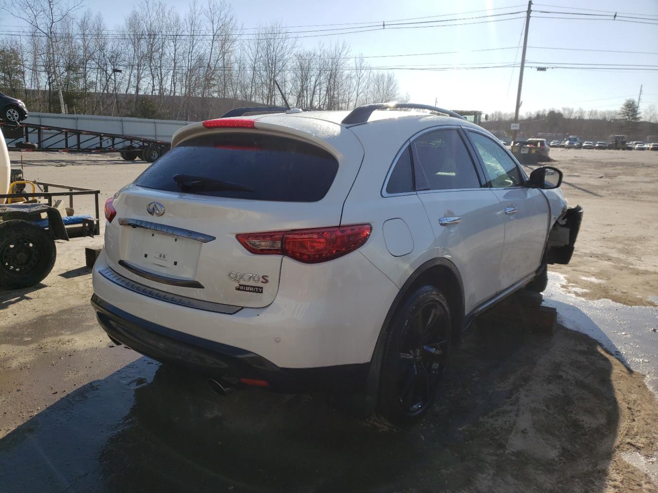 Photo 4 from auction – 2016 INFINITI QX70 with VIN JN8CS1MW5GM751646