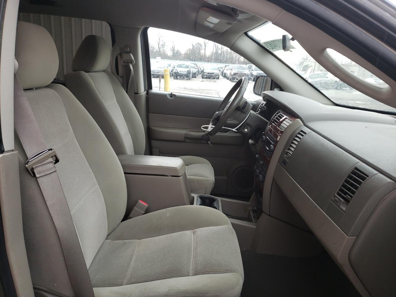 Photo 5 from auction – 2006 DODGE DURANGO SL with VIN 1D4HB48N46F171850