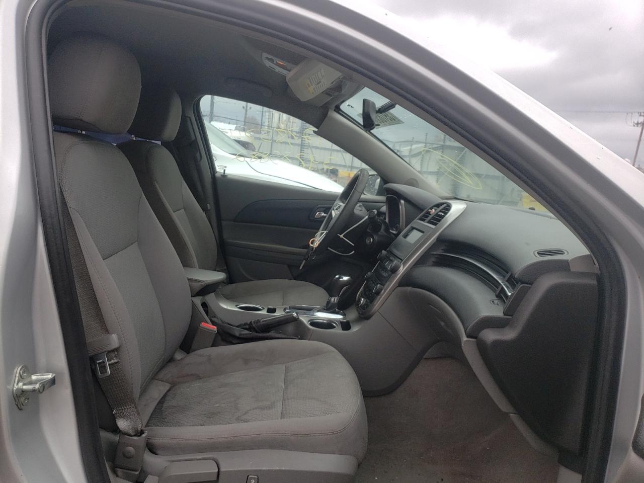 Photo 19 from auction – 2015 CHEVROLET MALIBU LS with VIN 1G11A5SL1FU102374