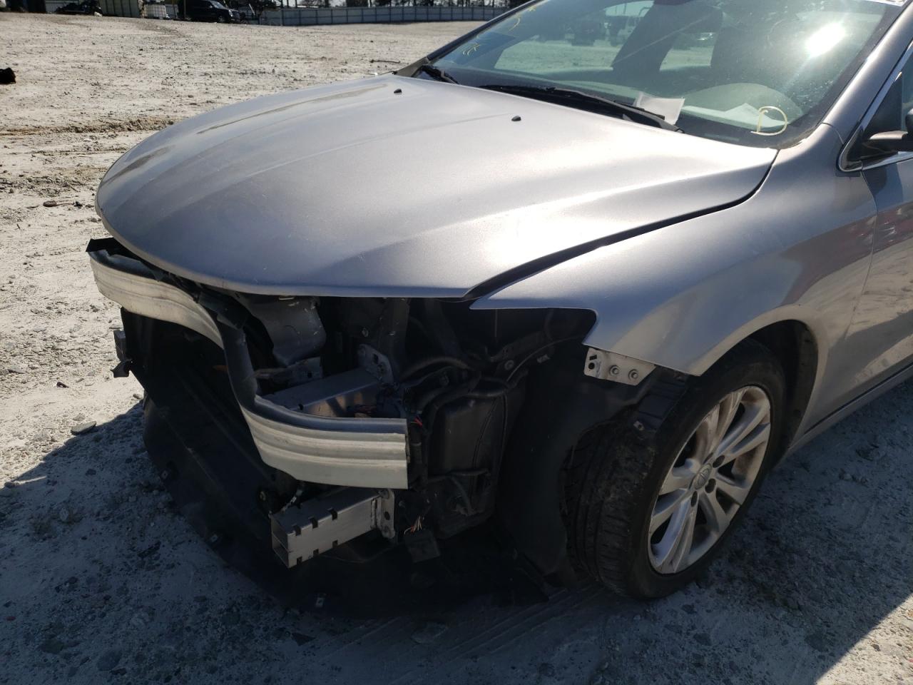 Photo 9 from auction – 2015 CHRYSLER 200 LIMITE with VIN 1C3CCCAB3FN725016
