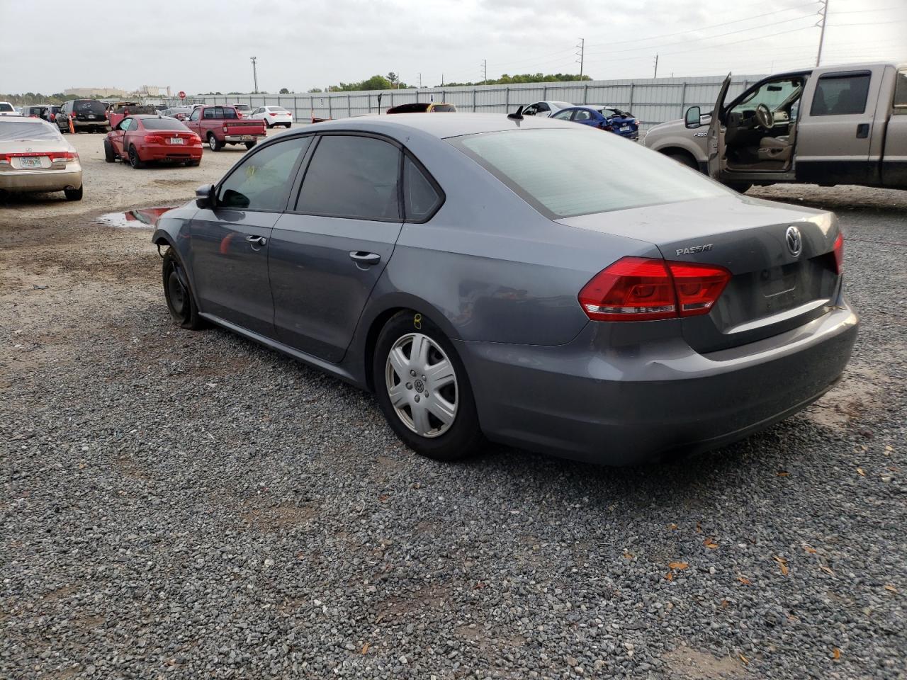Photo 3 from auction – 2014 VOLKSWAGEN PASSAT S with VIN 1VWAS7A36EC023625
