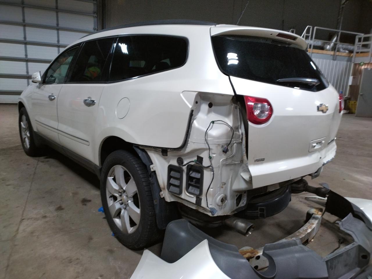 Zdjęcie 3 z aukcji – 2011 CHEVROLET TRAVERSE L z VIN 1GNKVLED2BJ377411
