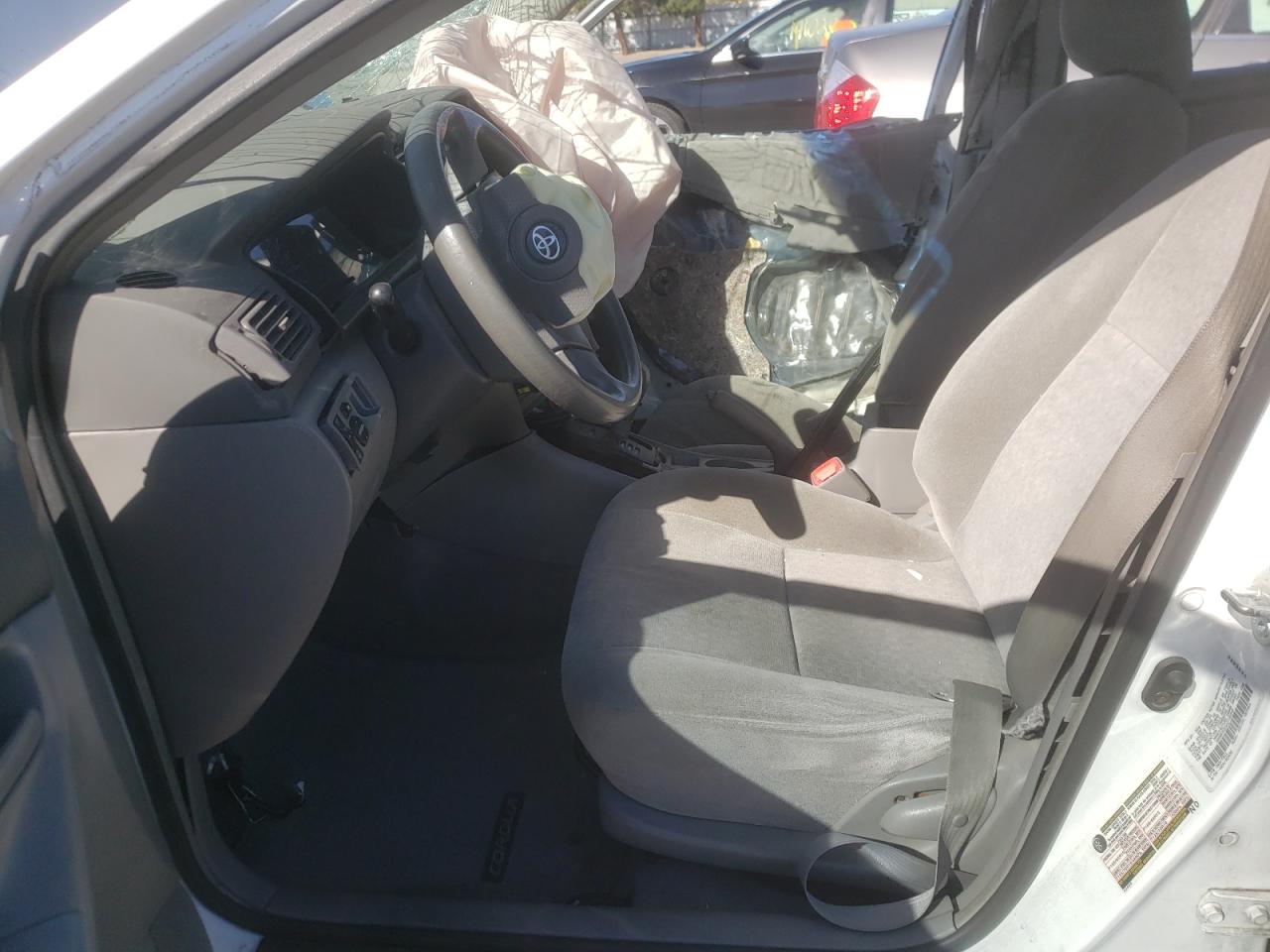 Photo 5 from auction – 2004 TOYOTA COROLLA CE with VIN 1NXBR32E54Z316948