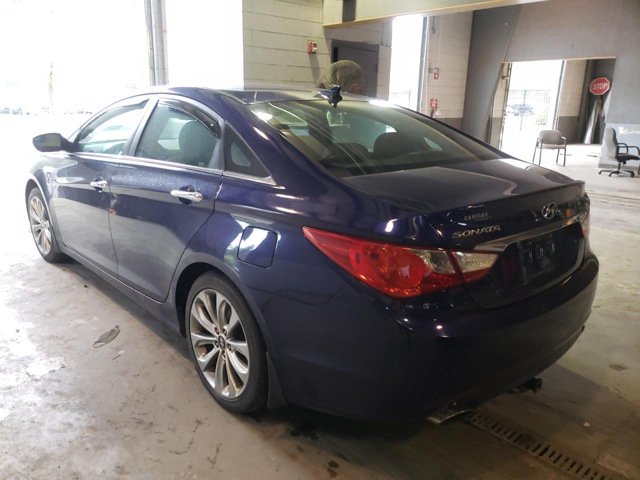 Photo 3 from auction – 2013 HYUNDAI SONATA SE with VIN 5NPEC4AC2DH606759