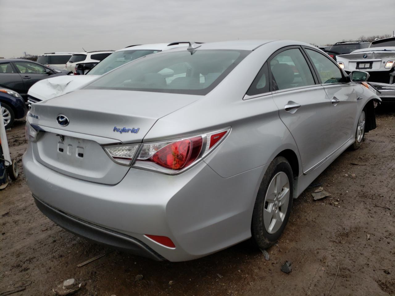 Photo 4 from auction – 2012 HYUNDAI SONATA HYB with VIN KMHEC4A41CA022752